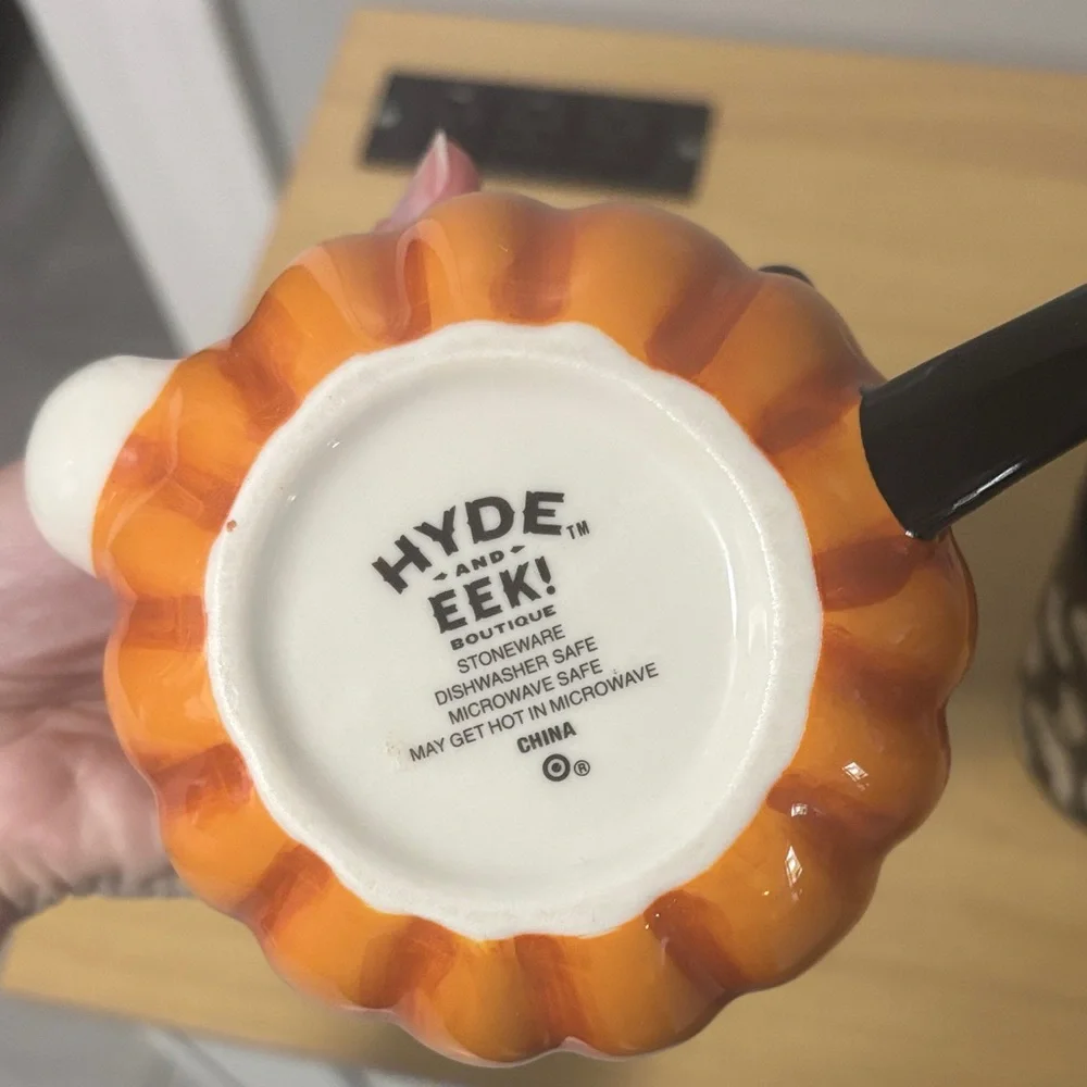 Target Pumpkin Shaped Mug with Ghost Accent - Picture 2 of 6